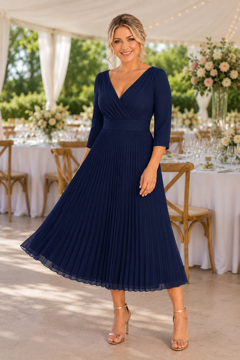 Plus Size Pleated Midi 3/4 Sleeve Wedding Guest Dress– Hello Curve