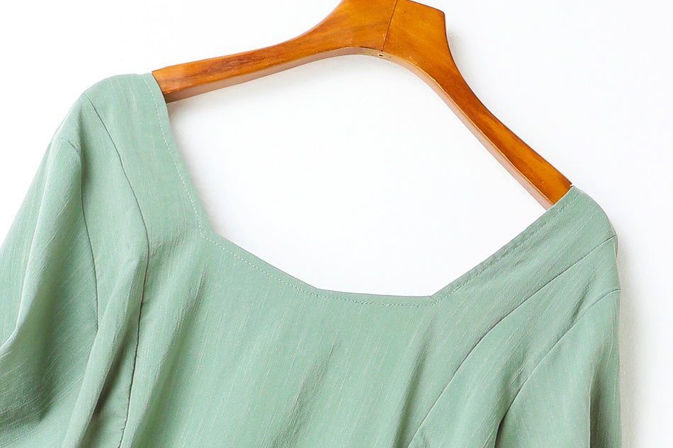 Chrysanthe Plus Size Sweetheart Neckline Mid Sleeve Dress (Green, Black)