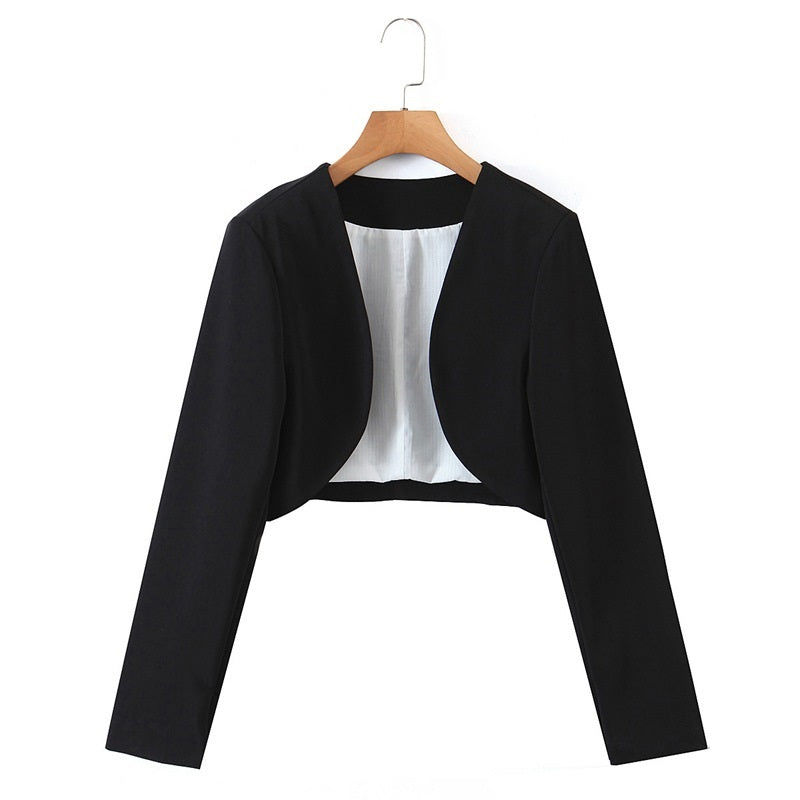 Plus Size Crop Blazer
