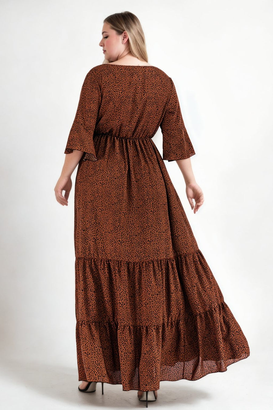 Plus Size 3/4 Sleeve Dresses | Hello Curve