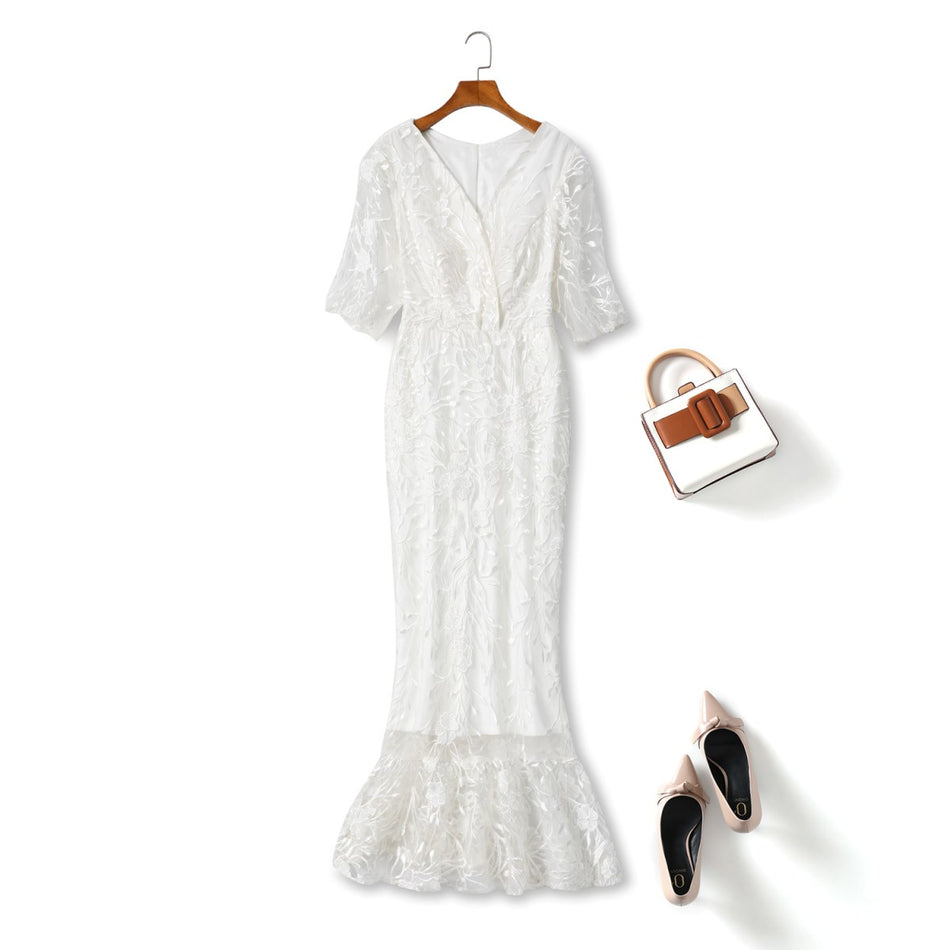 Plus Size White Lace Pencil Dress