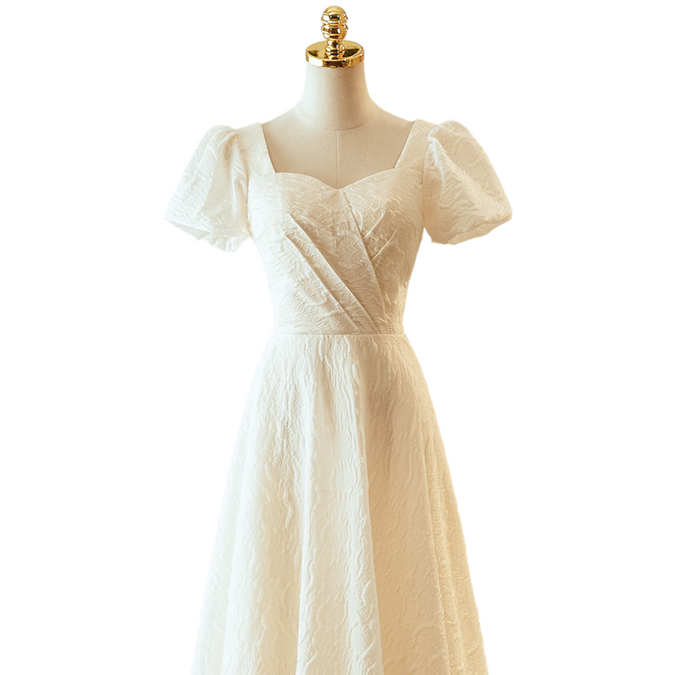 Plus Size White Sweetheart Midi Dress