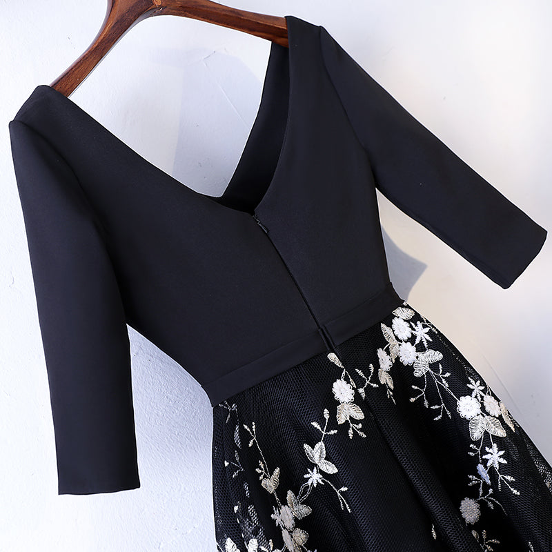 Black Lace Gown A-Line main image 1