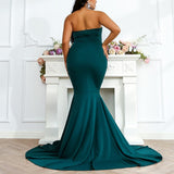 Plus Size Sexy Green Sleeveless Gown